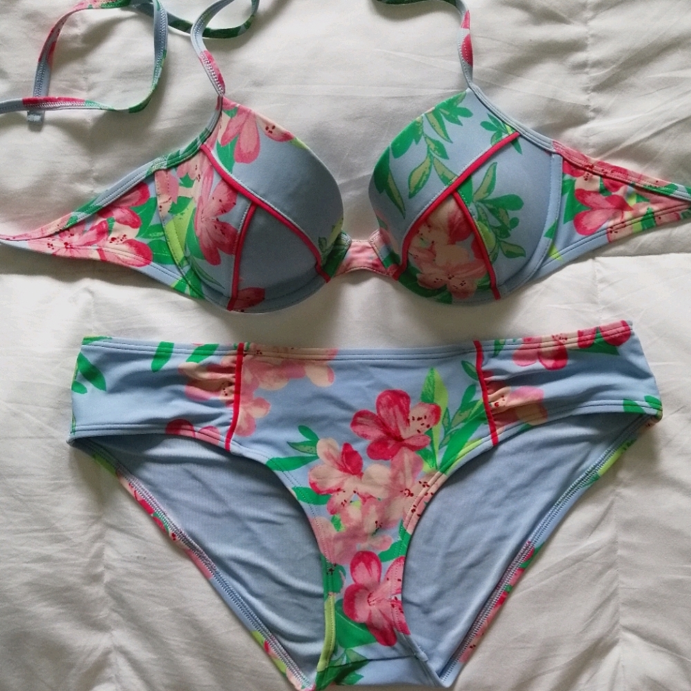 Aerie Bikini🦛🌿🌺